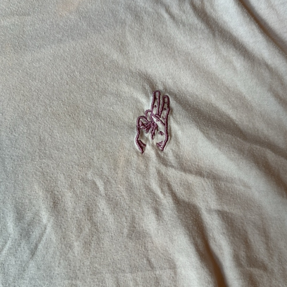 PacSun Peace Tee - Picture 2 of 3